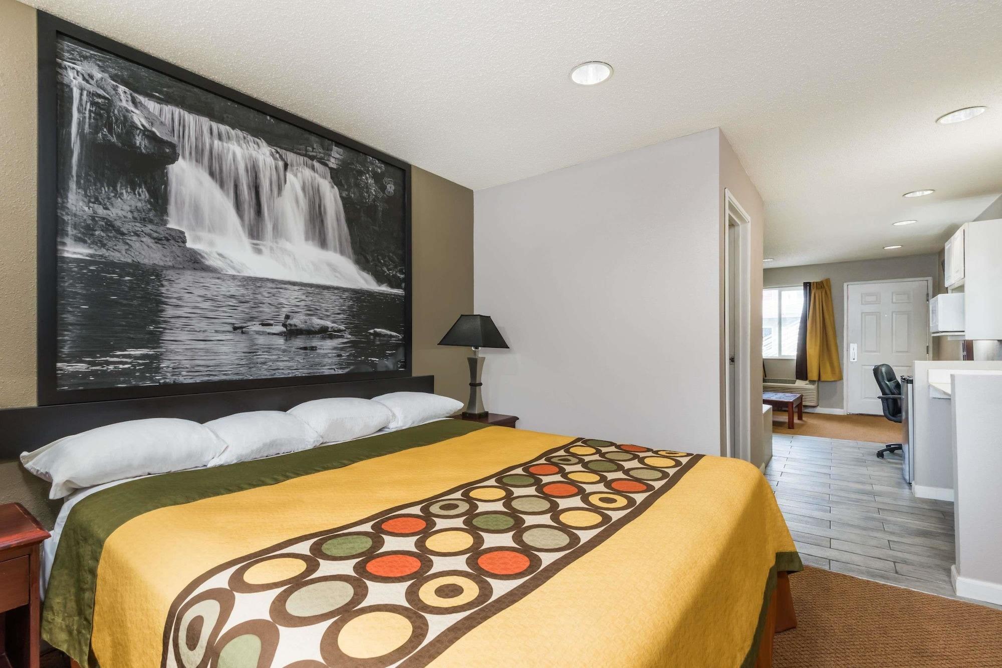 Hotel Super 8 By Wyndham Indianapolis/Ne/Castleton Area Extérieur photo