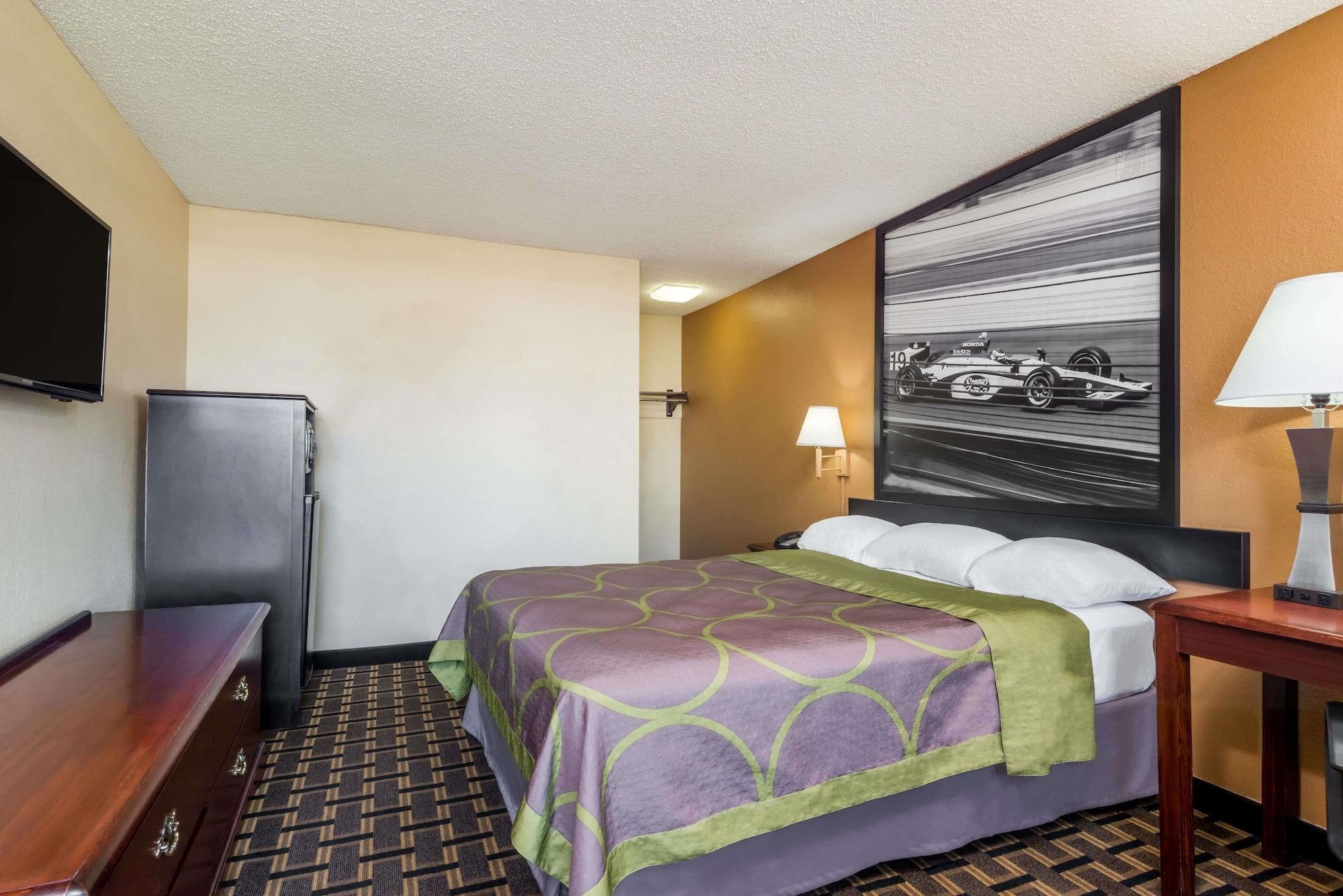 Hotel Super 8 By Wyndham Indianapolis/Ne/Castleton Area Extérieur photo
