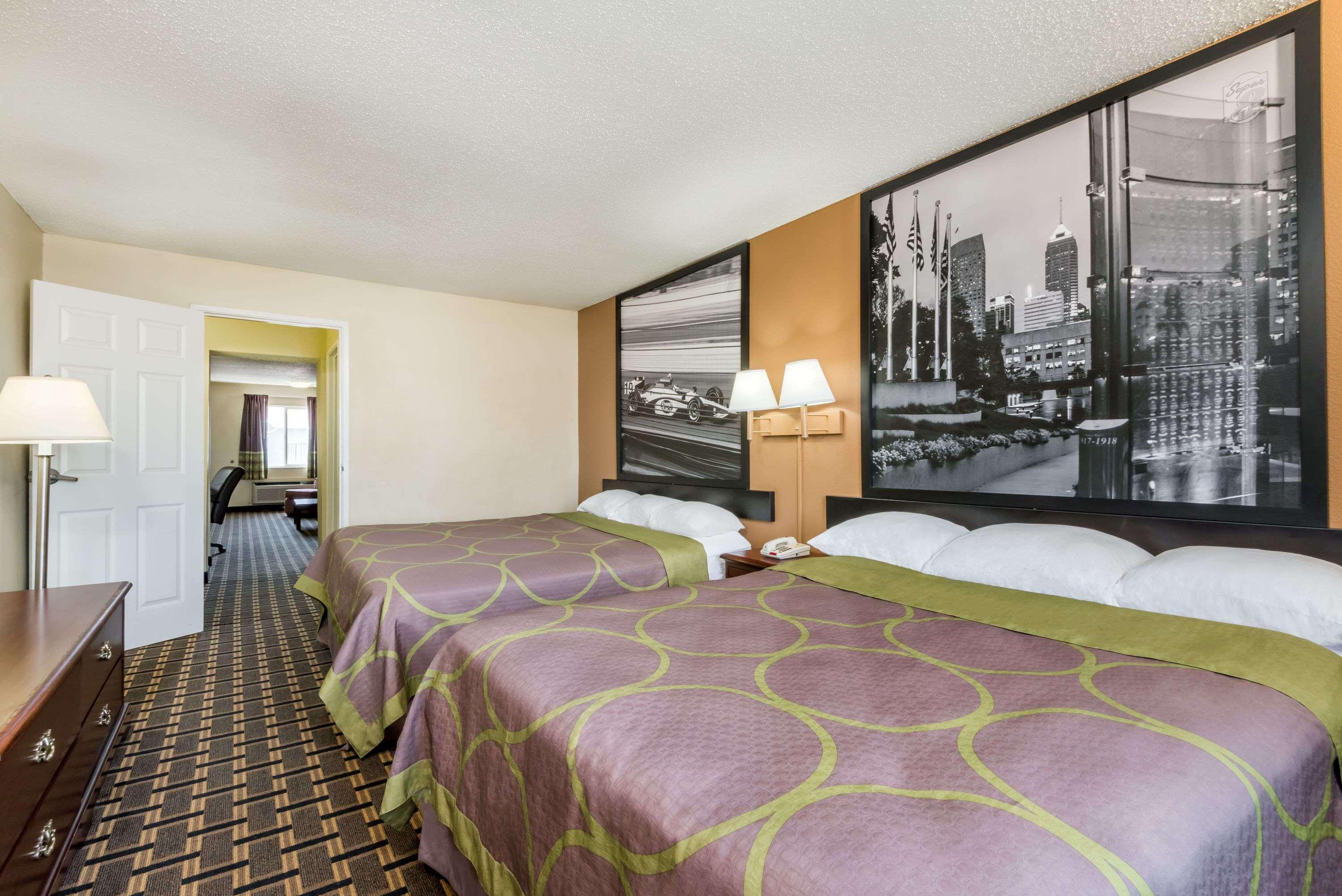 Hotel Super 8 By Wyndham Indianapolis/Ne/Castleton Area Extérieur photo