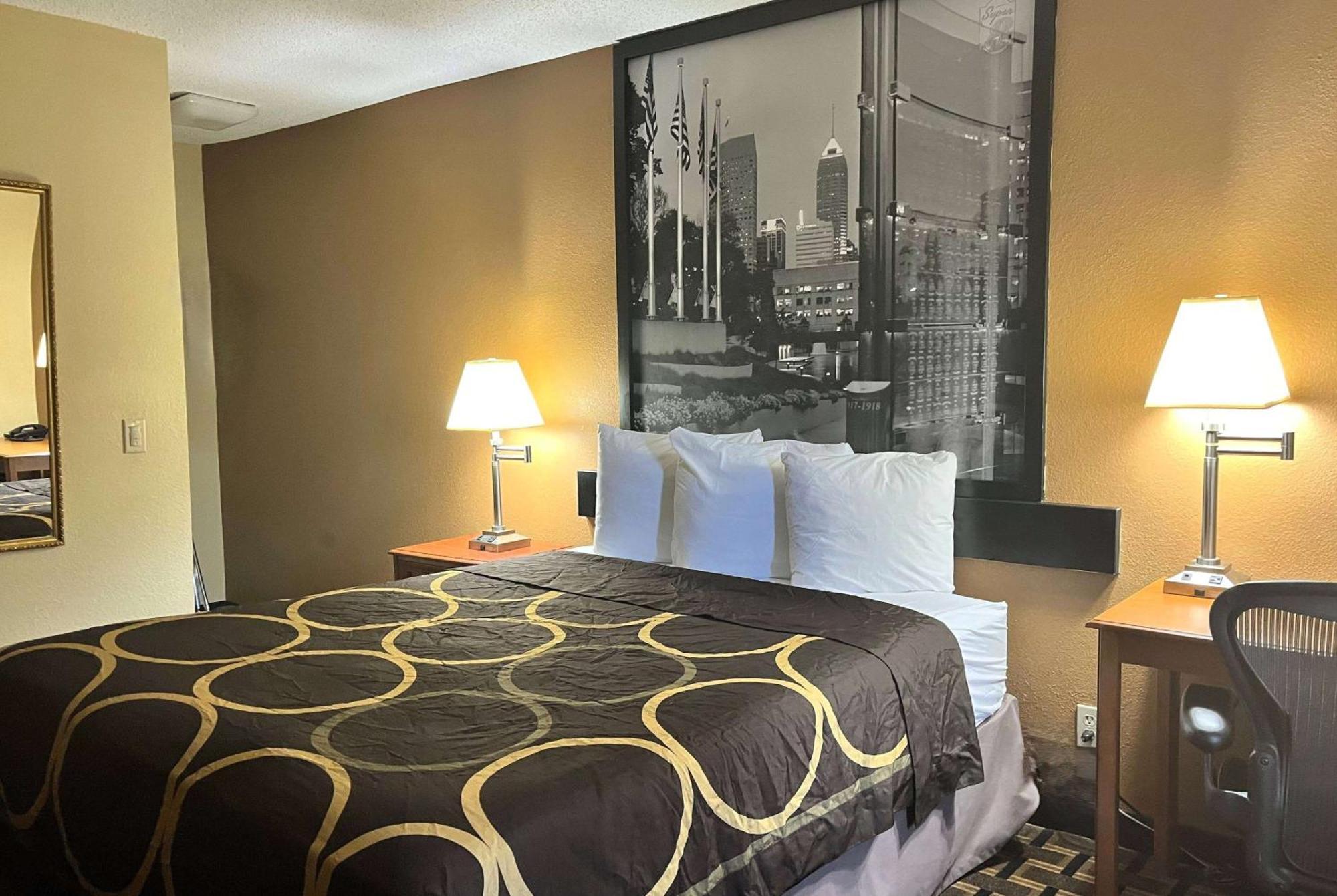 Hotel Super 8 By Wyndham Indianapolis/Ne/Castleton Area Extérieur photo