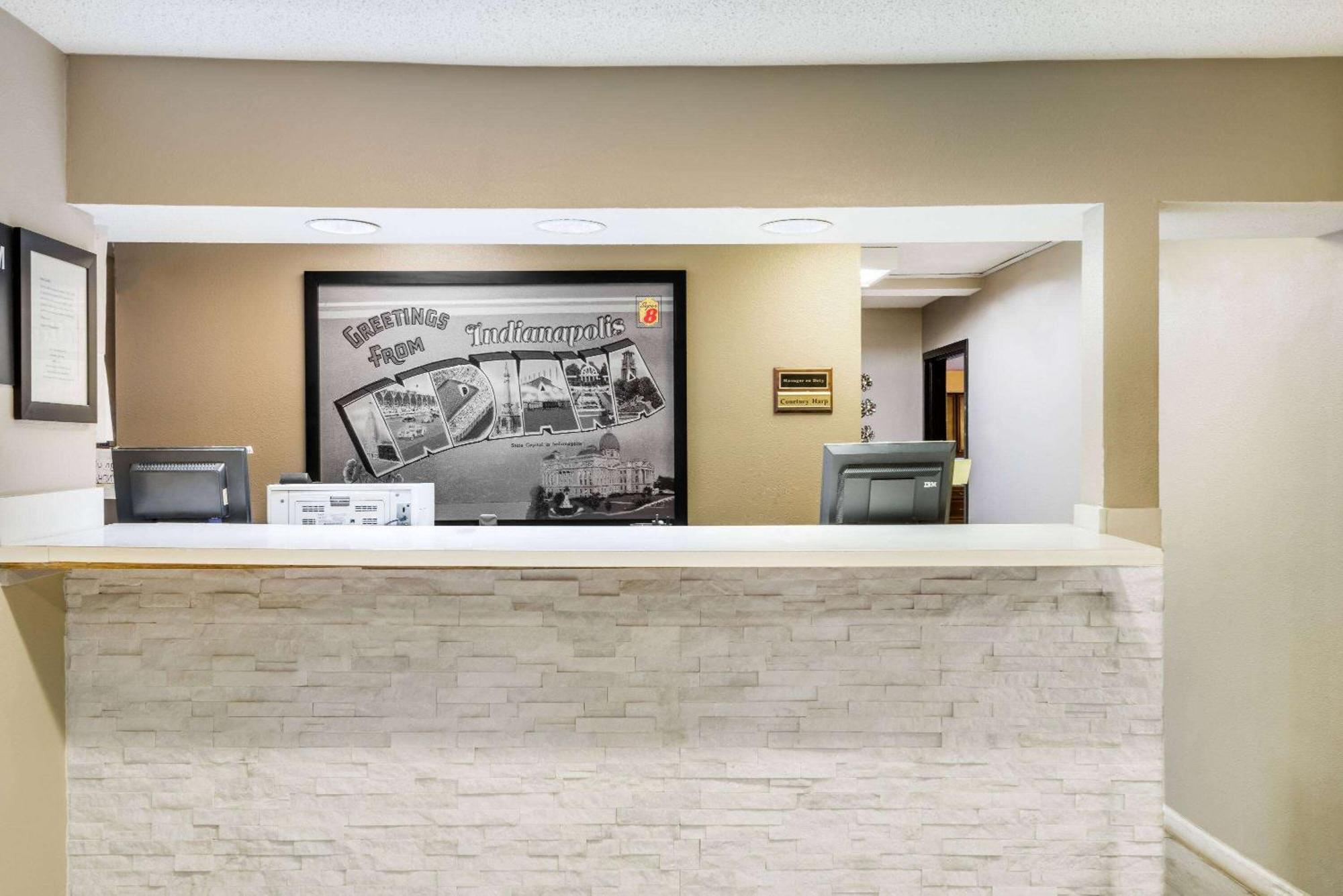 Hotel Super 8 By Wyndham Indianapolis/Ne/Castleton Area Extérieur photo