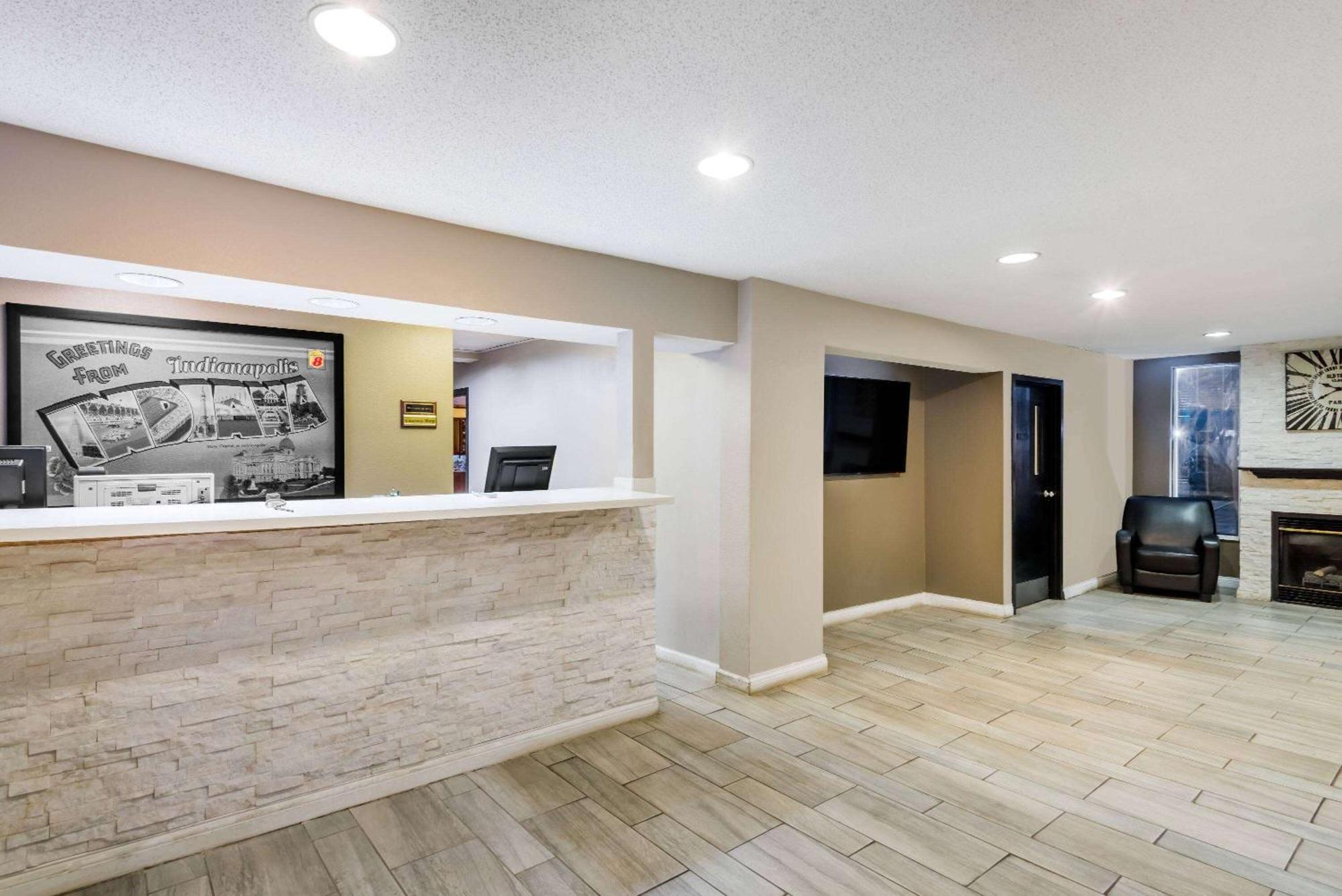 Hotel Super 8 By Wyndham Indianapolis/Ne/Castleton Area Extérieur photo