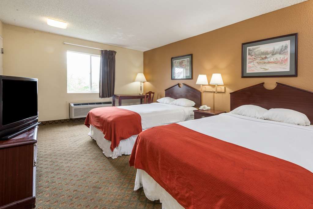 Hotel Super 8 By Wyndham Indianapolis/Ne/Castleton Area Chambre photo