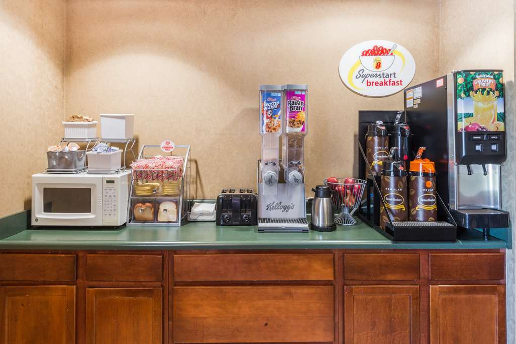 Hotel Super 8 By Wyndham Indianapolis/Ne/Castleton Area Facilités photo