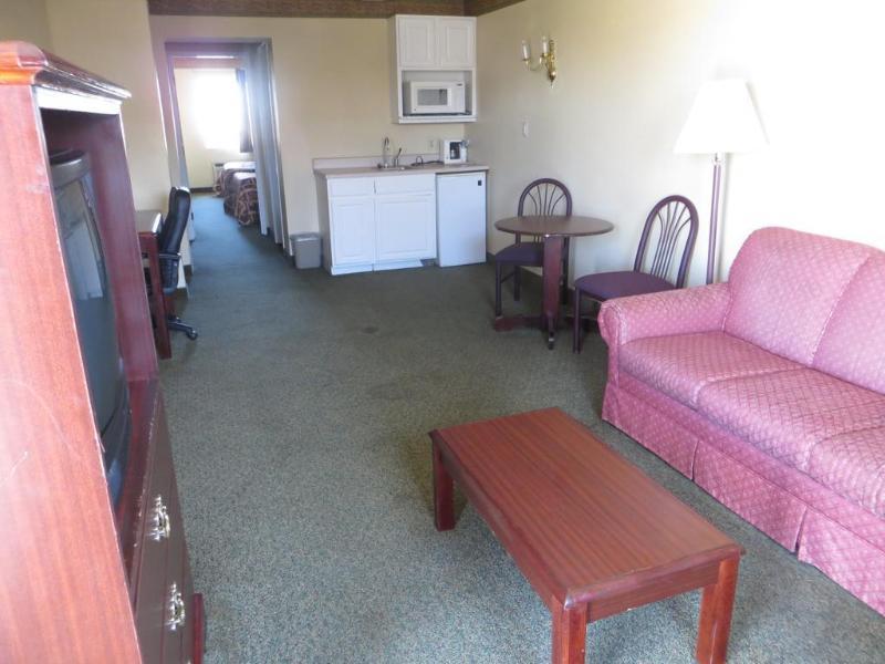 Hotel Super 8 By Wyndham Indianapolis/Ne/Castleton Area Extérieur photo